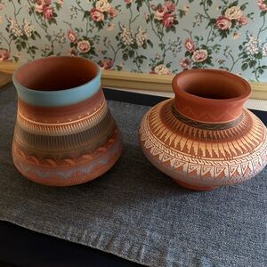 Two-piece original Sioux pottery